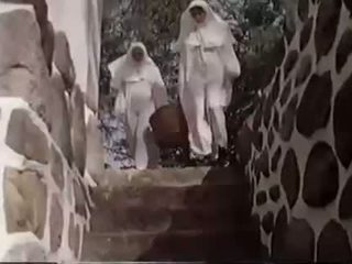 Depraved セックス の nuns