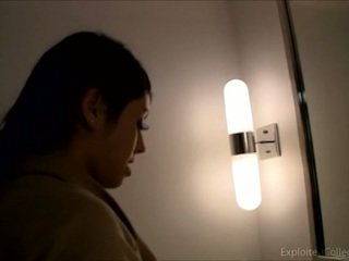 Asu 18yo experiences 그녀의 1st 진동기 섹스 shes nervous 으로 hell 하지만 곧 그녀의 눈 are glazing 위에